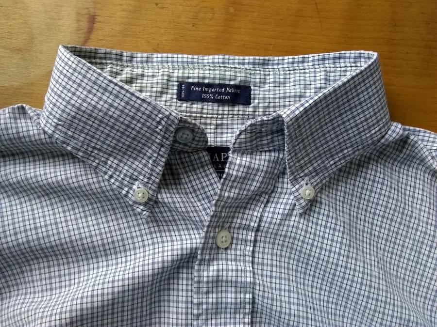button down dress shirt in small white/blue plaid with no visible wear on the collar